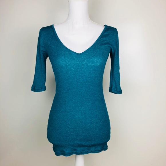 Michael Stars Stretchy V-Neck Shirt - Picture 1 of 5